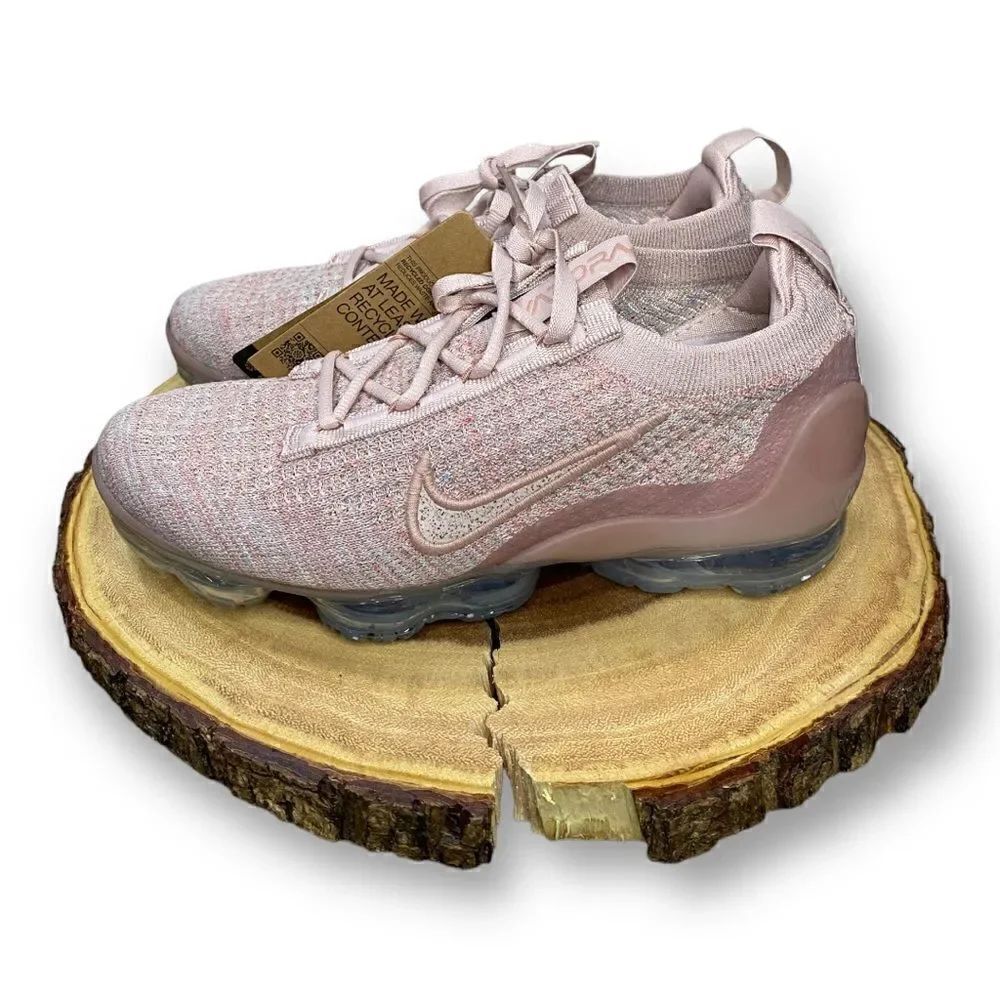 Nike Air VaporMax 2021 Flyknit Pink Oxford Shoes DJ9975-600 Womens size 6 New